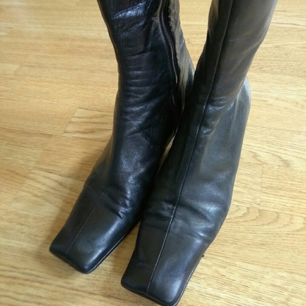 Miu Miu Sz 39.5 Black Leather Ankle Boots-READ